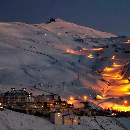 Mont Blanc Zona Baja 8 Pax A 2 Min Del Telesilla Y Bares Apartment Sierra Nevada